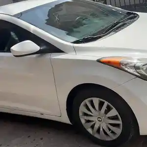 Hyundai Elantra, 2013