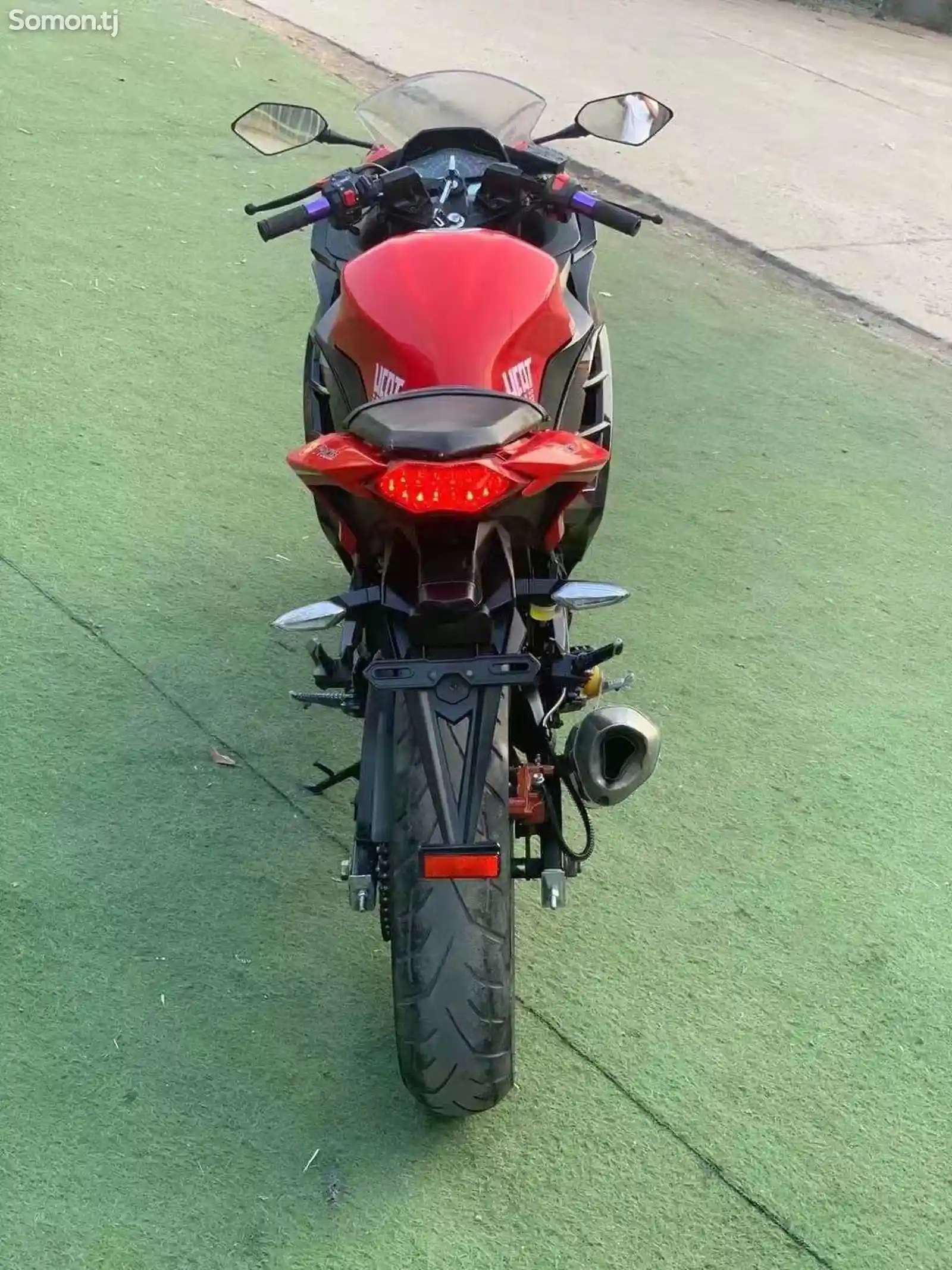 Мотоцикл Kawasai Ninja 250cc на заказ-8