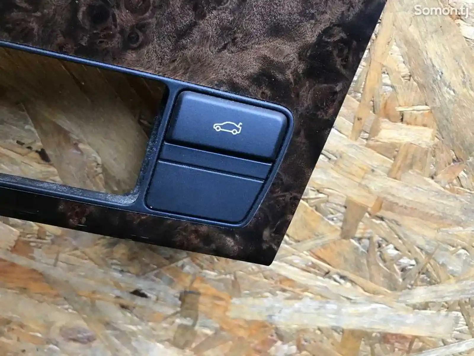 Кнопка открывания багажника BMW 5 series E60-1