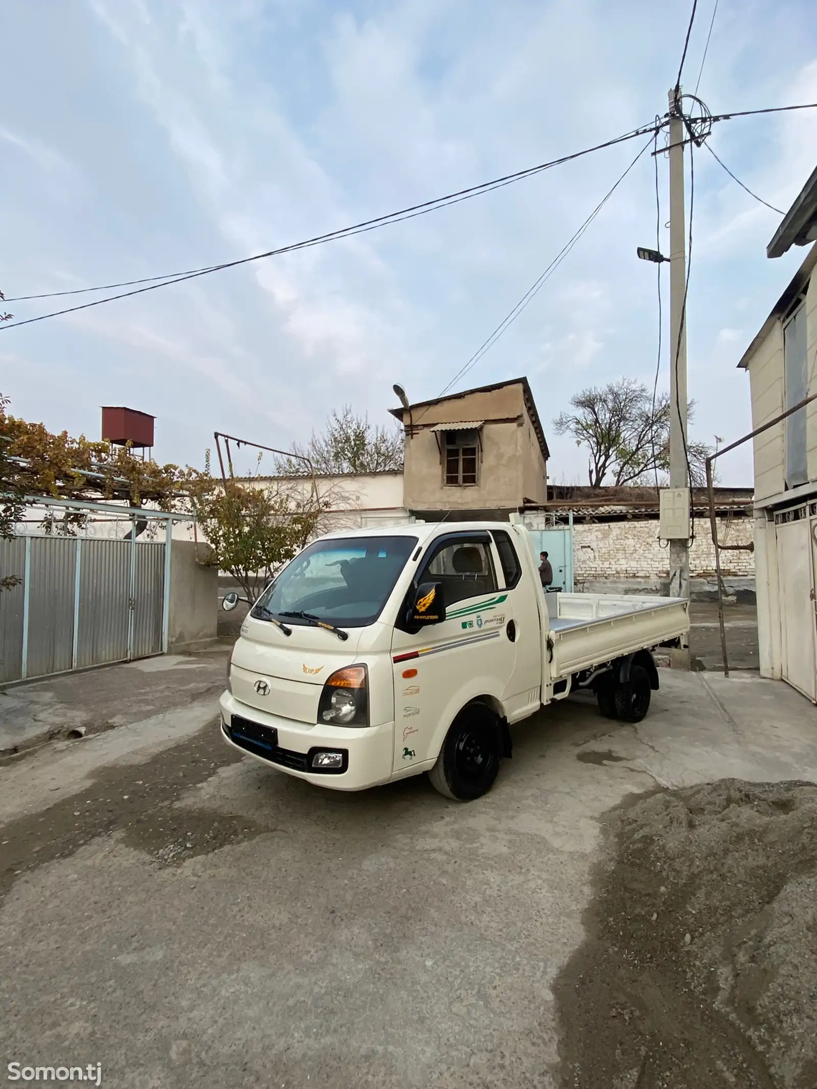 Бортовой автомобиль Hyundai Porter 2, 2016-1