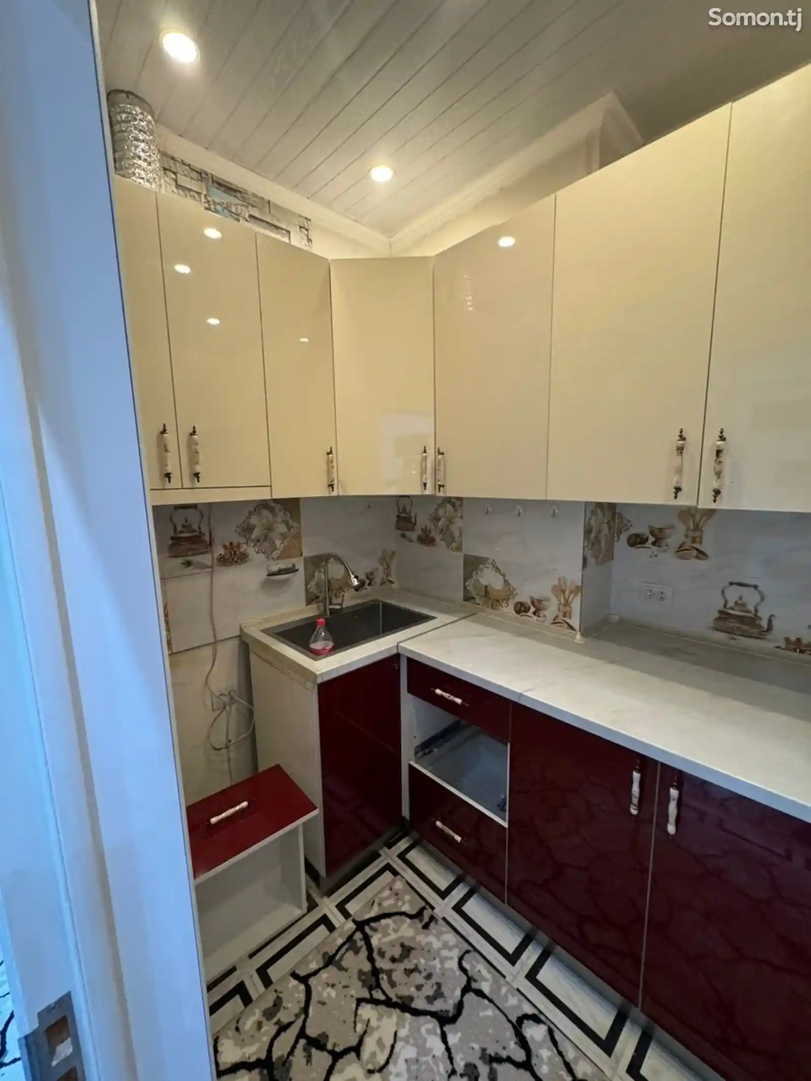 3-комн. квартира, 7 этаж, 73 м², Гипрозем-6