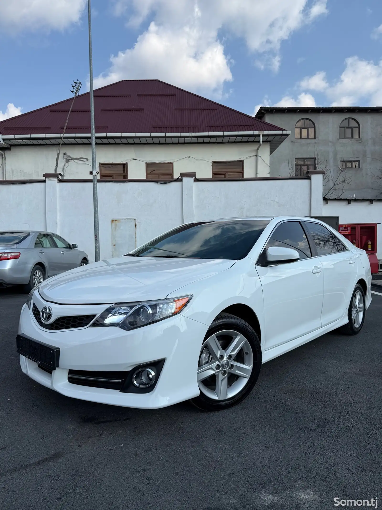 Toyota Camry, 2012-1