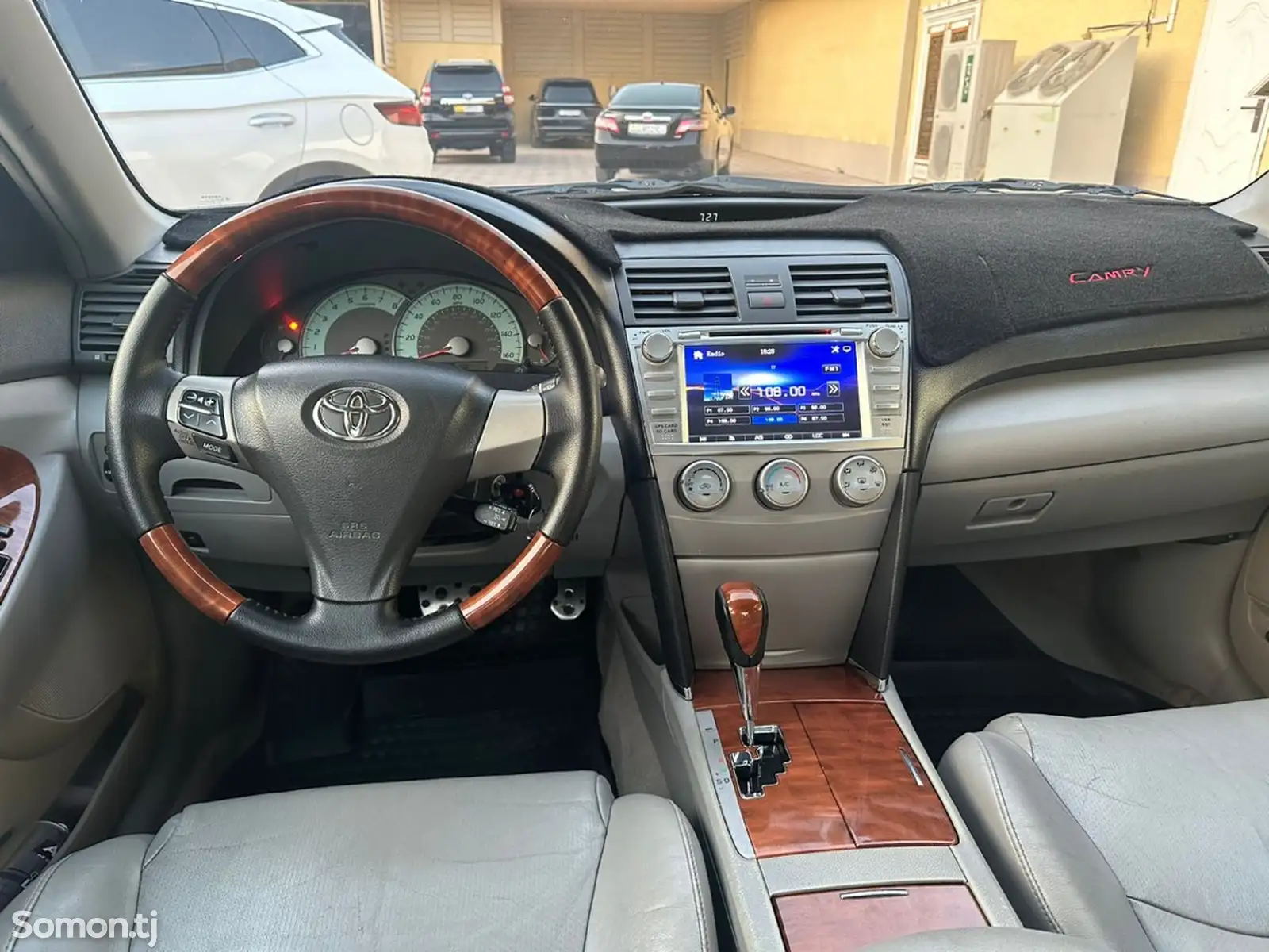 Toyota Camry, 2010-7