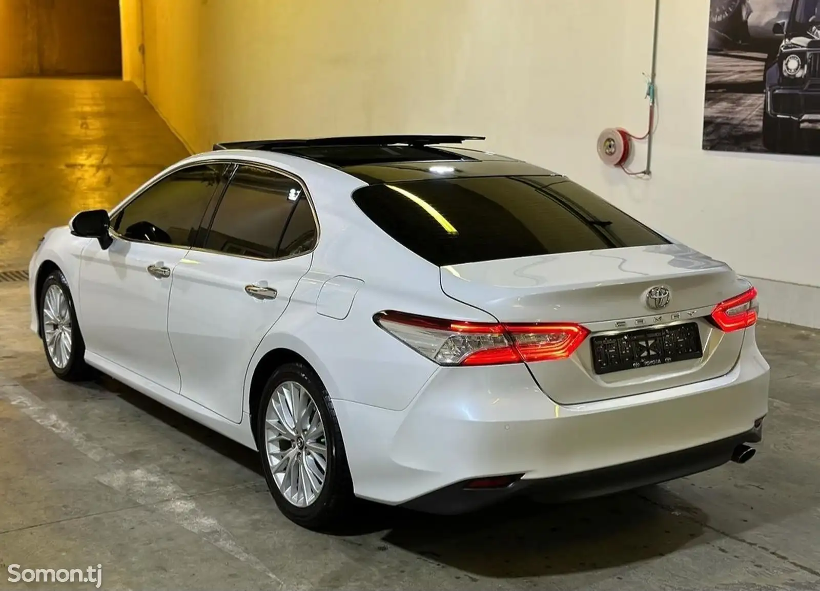 Toyota Camry, 2018-5