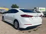 Hyundai Elantra, 2018-4