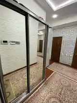 2-комн. квартира, 5 этаж, 85м², Дом печать-6