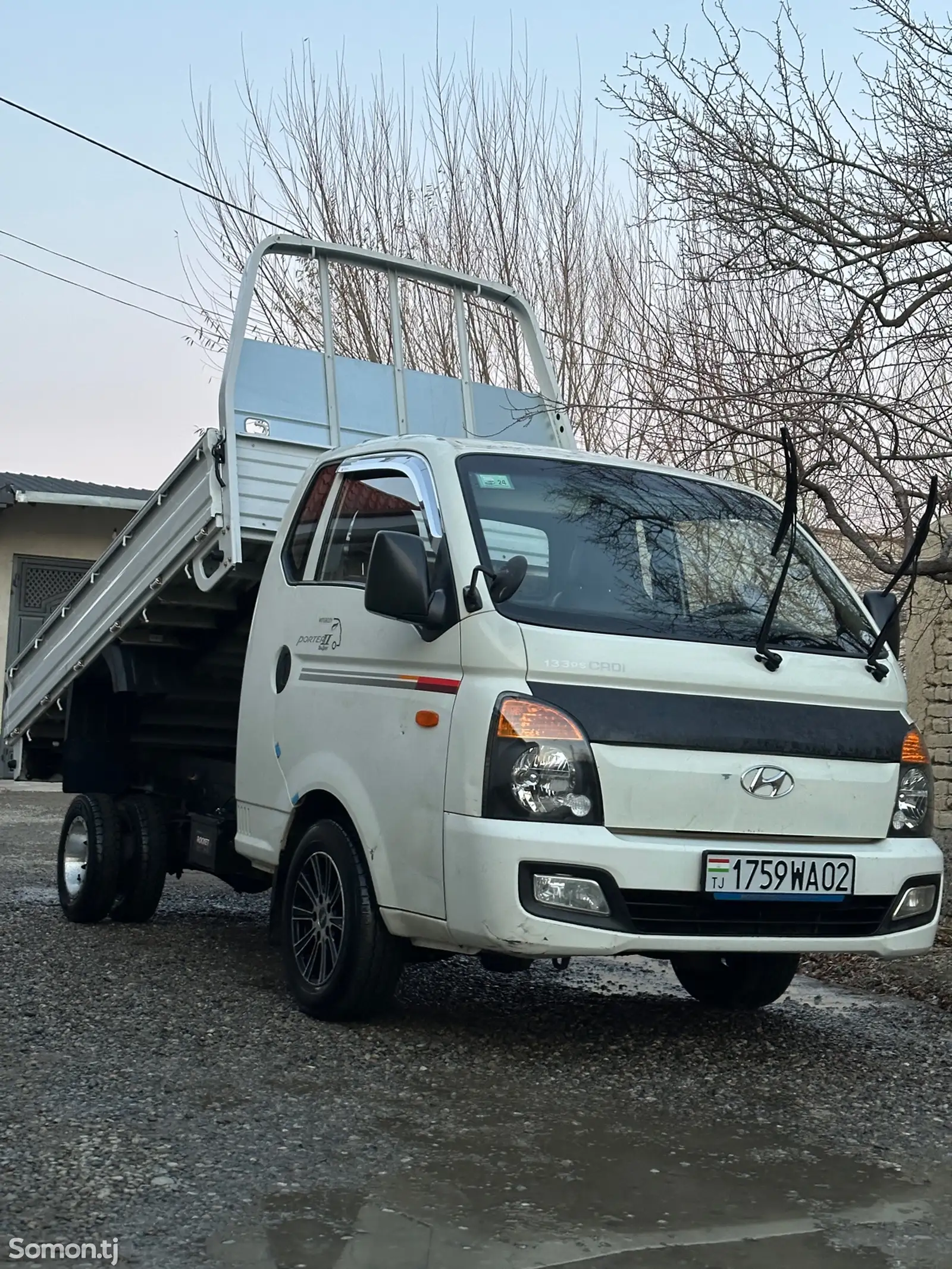 Бортовой автомобиль Hyundai Porter, 2015-1