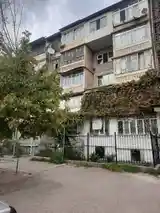 2-комн. квартира, 4 этаж, 70м², 12 мкр-8