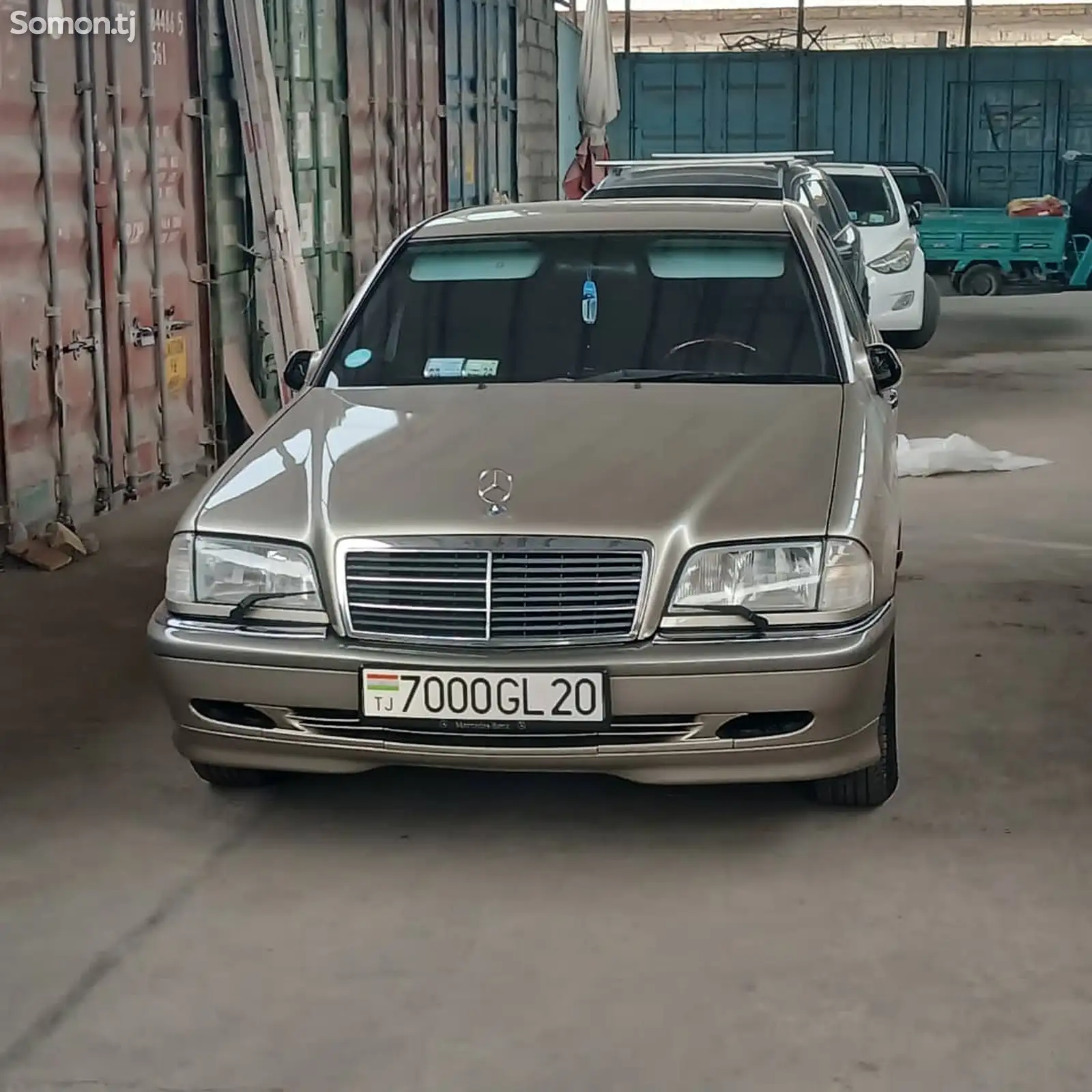 Mercedes-Benz E class, 2000-1