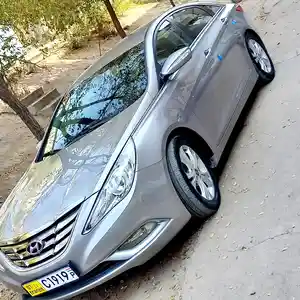 Hyundai Sonata, 2012