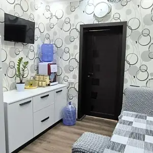 3-комн. квартира, 1 этаж, 70 м², 13 мкр