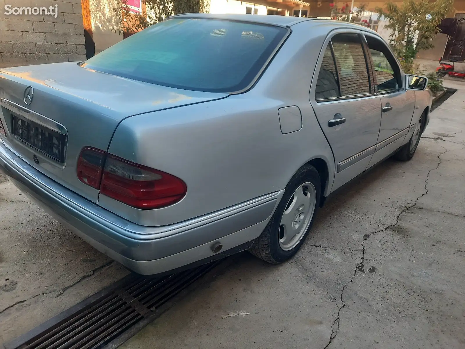 Mercedes-Benz E class, 1996-4