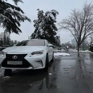 Lexus ES series, 2013