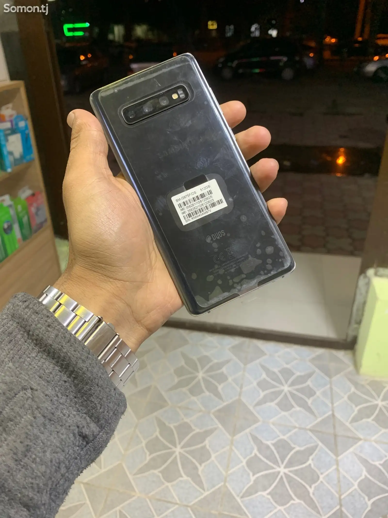 Samsung Galaxy S10+-1