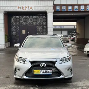 Lexus ES series, 2013