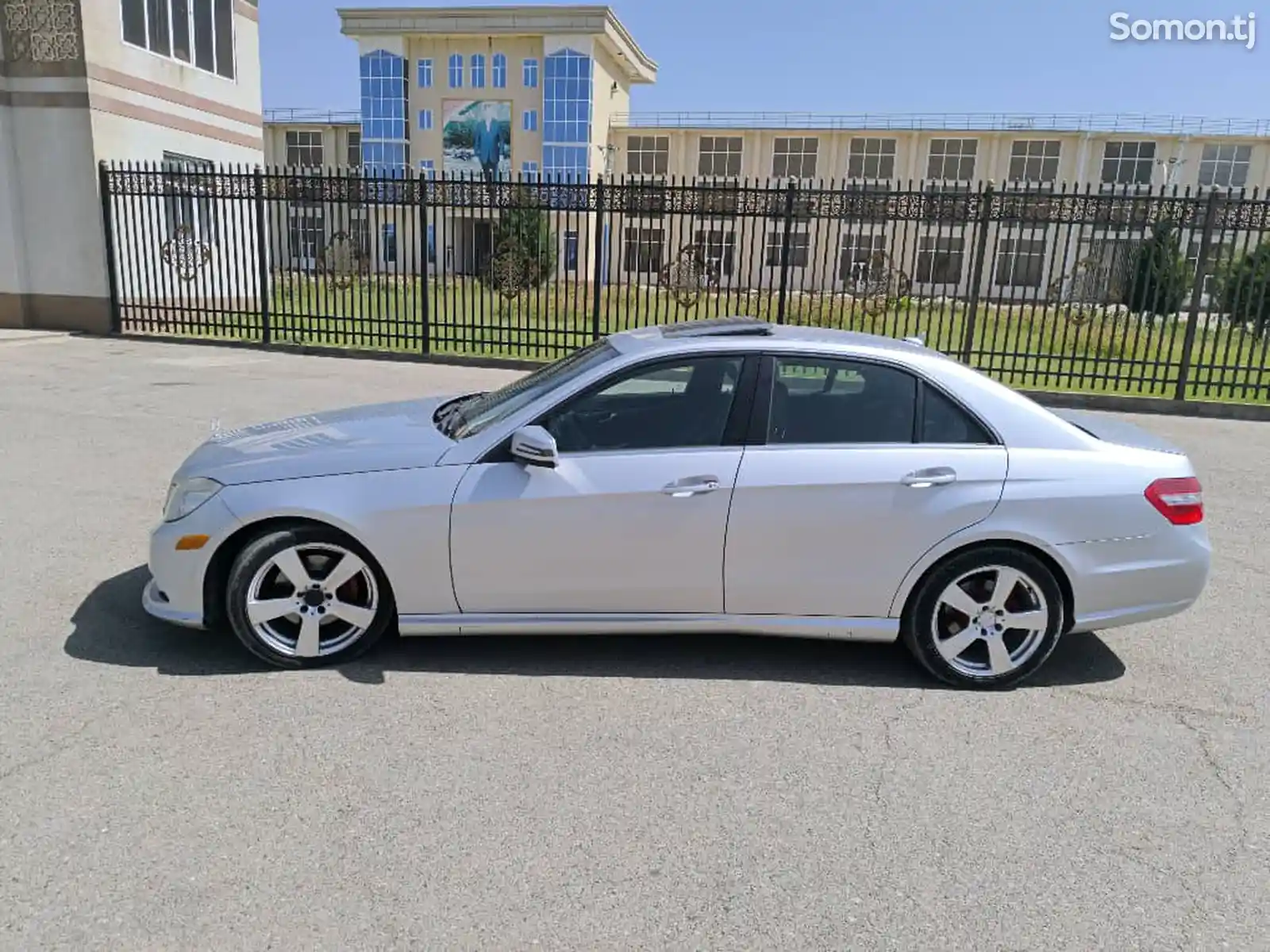 Mercedes-Benz E class, 2010-3