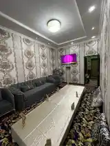 2-комн. квартира, 10 этаж, 60м², Зарафшон-2