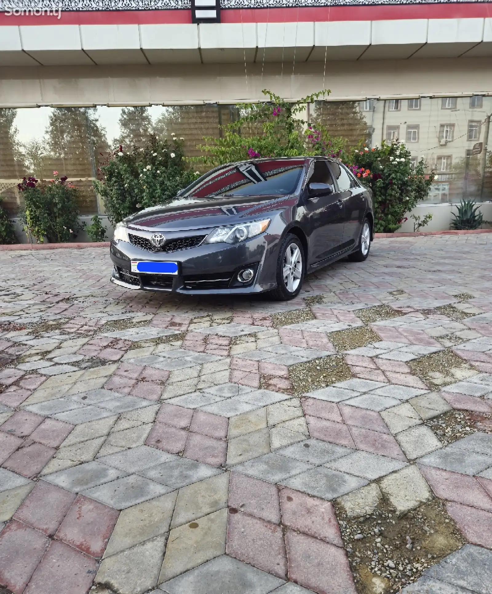 Toyota Camry, 2013-1