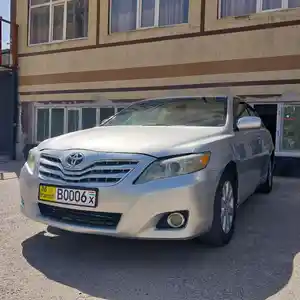 Toyota Camry, 2010