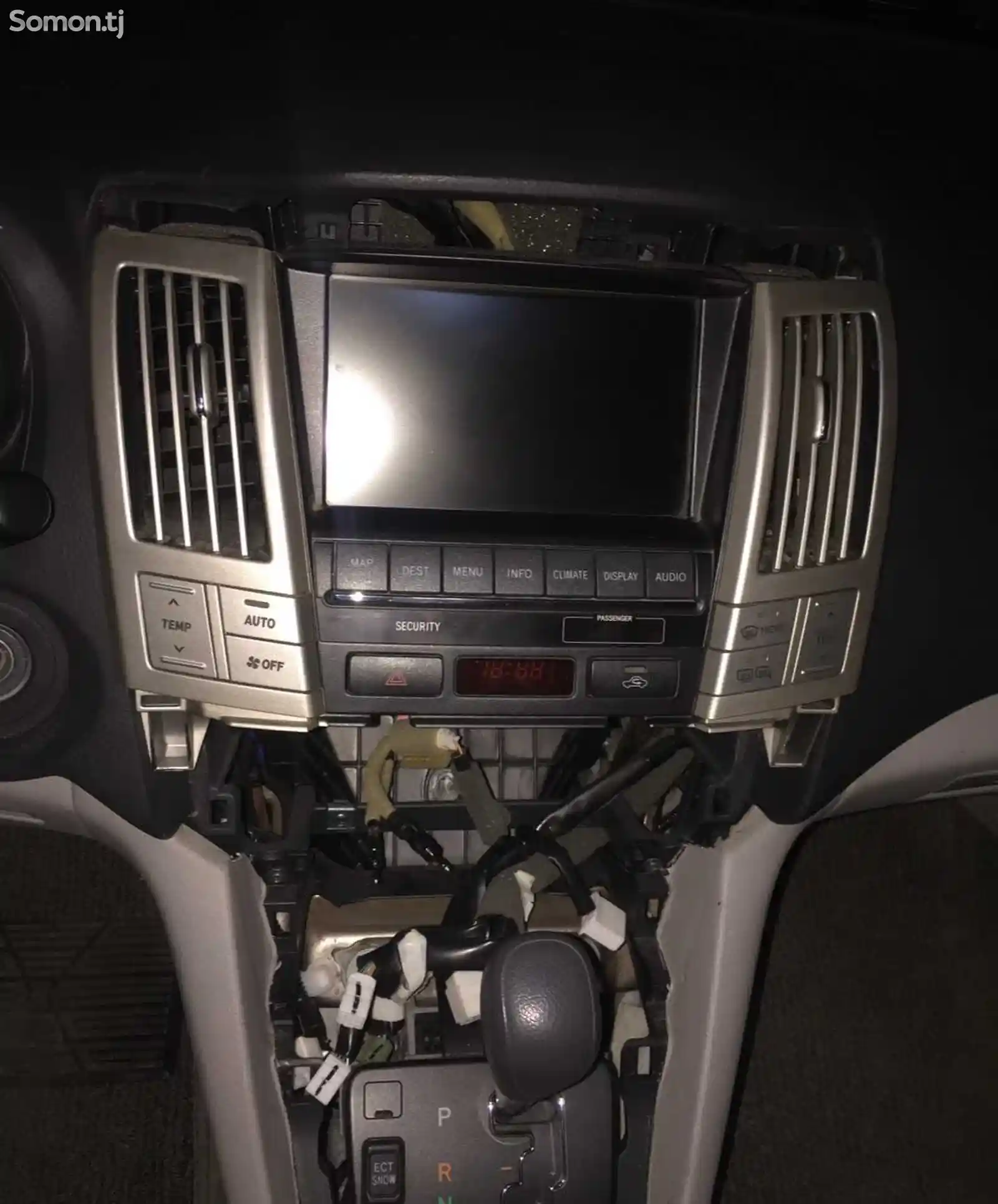 Монитор от Lexus RX350-2