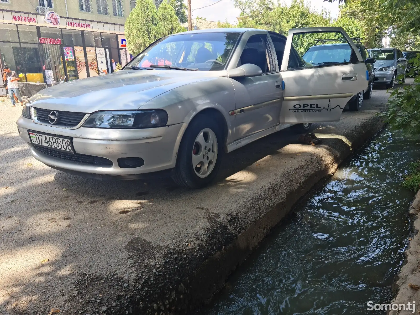 Opel Vectra B-4