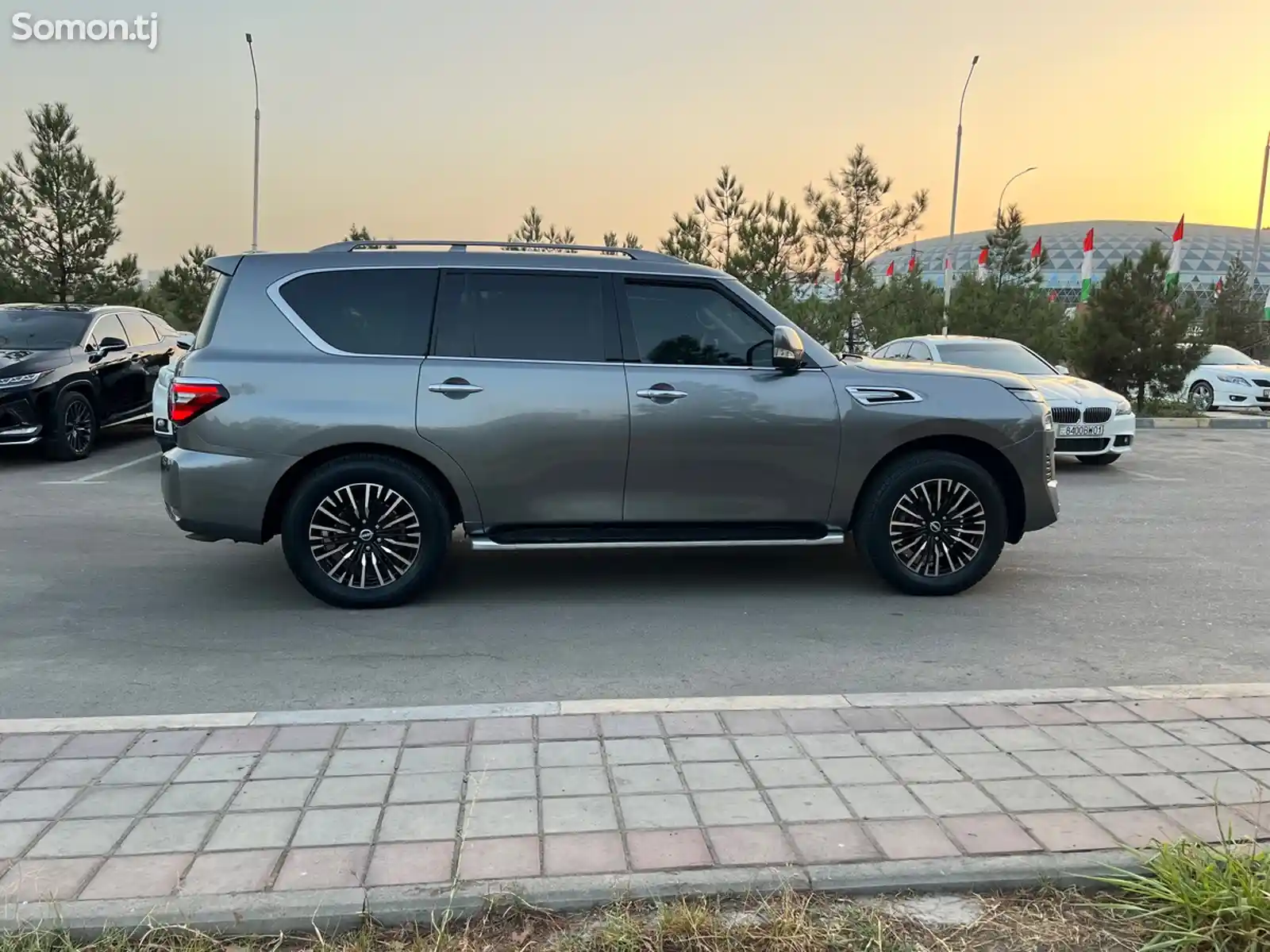 Nissan Armada, 2017-10