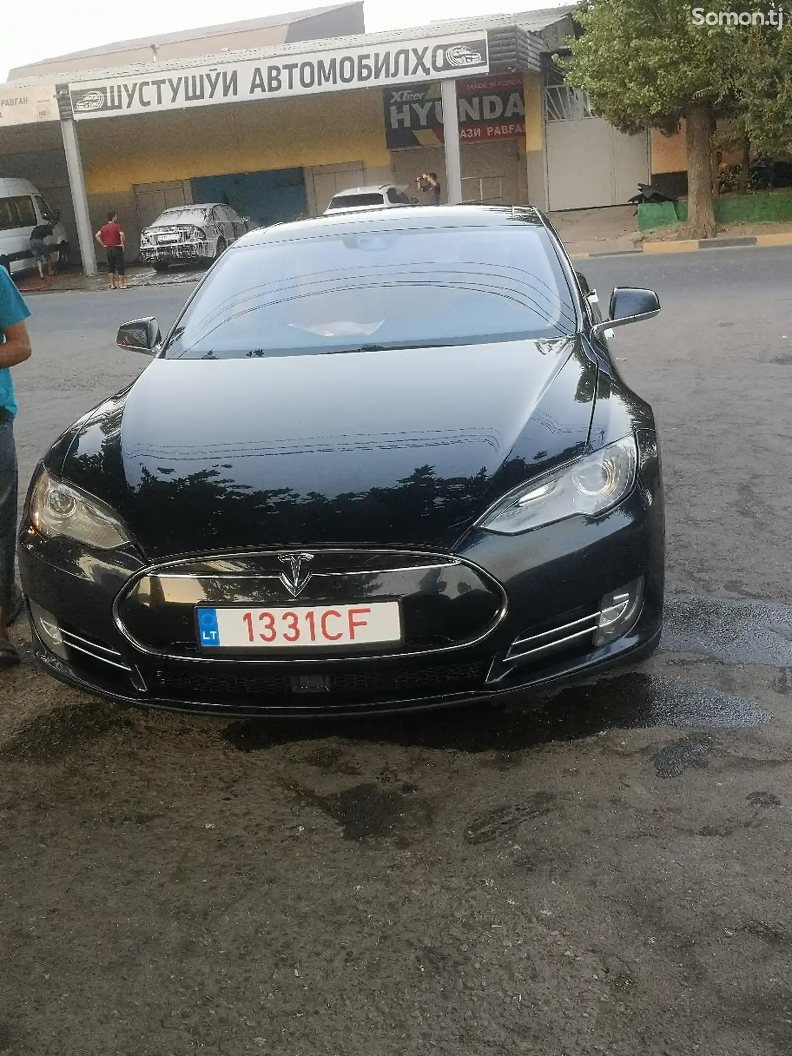 Tesla Model S, 2015-4