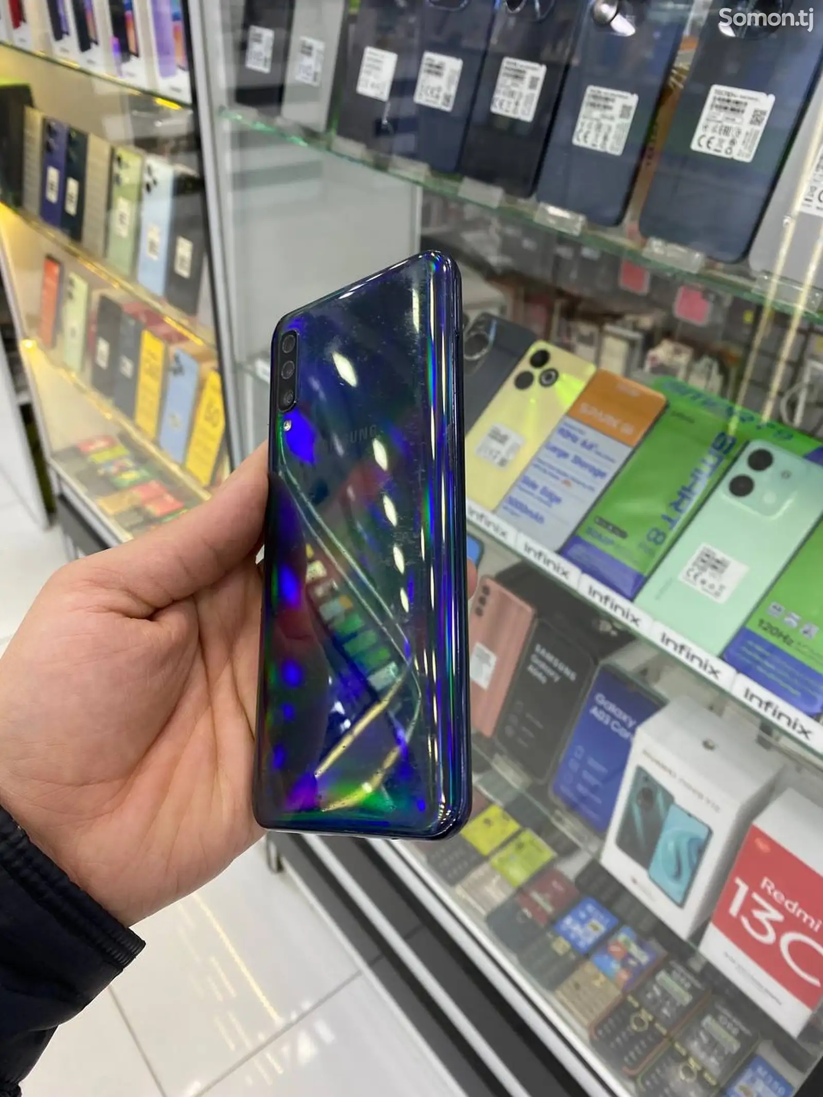 Samsung Galaxy A50-1