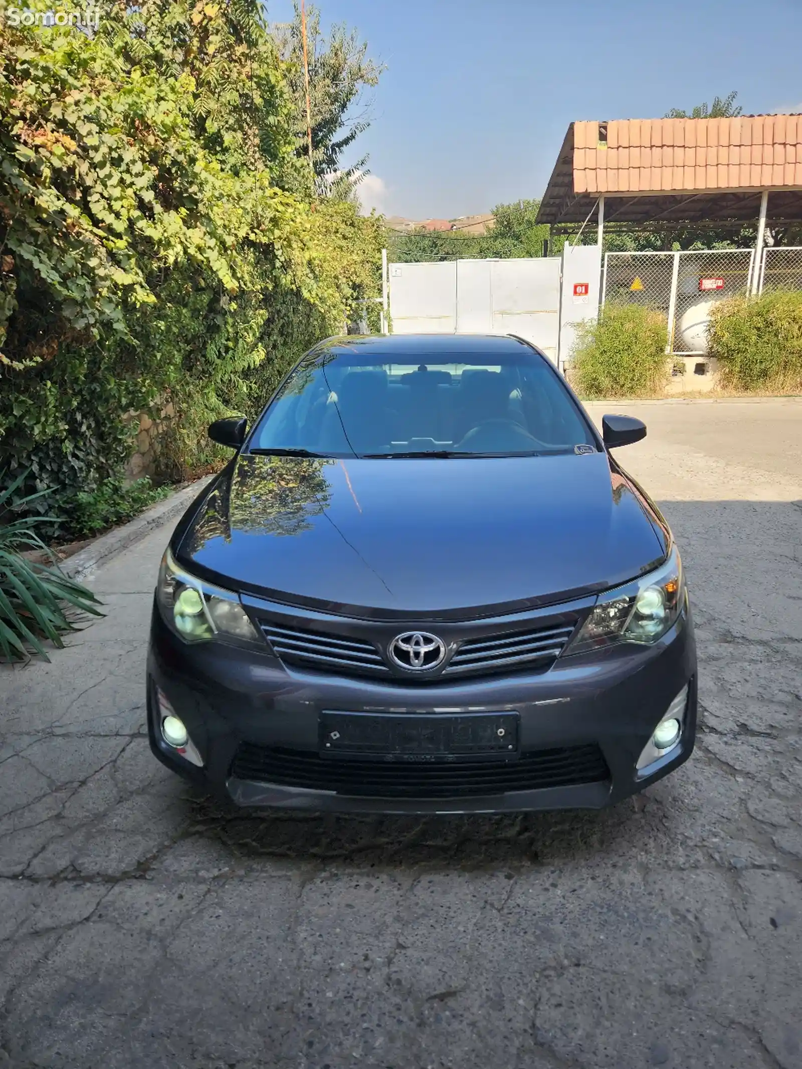 Toyota Camry, 2012-6