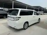 Toyota Vellfire, 2014-5