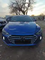 Hyundai Elantra, 2018-3