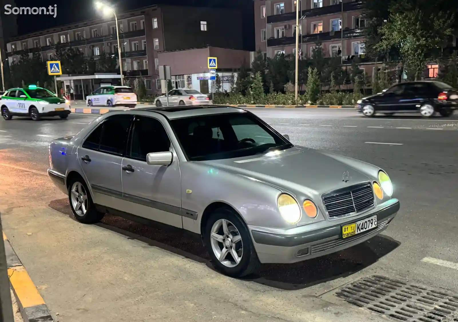 Mercedes-Benz E class, 1998-3