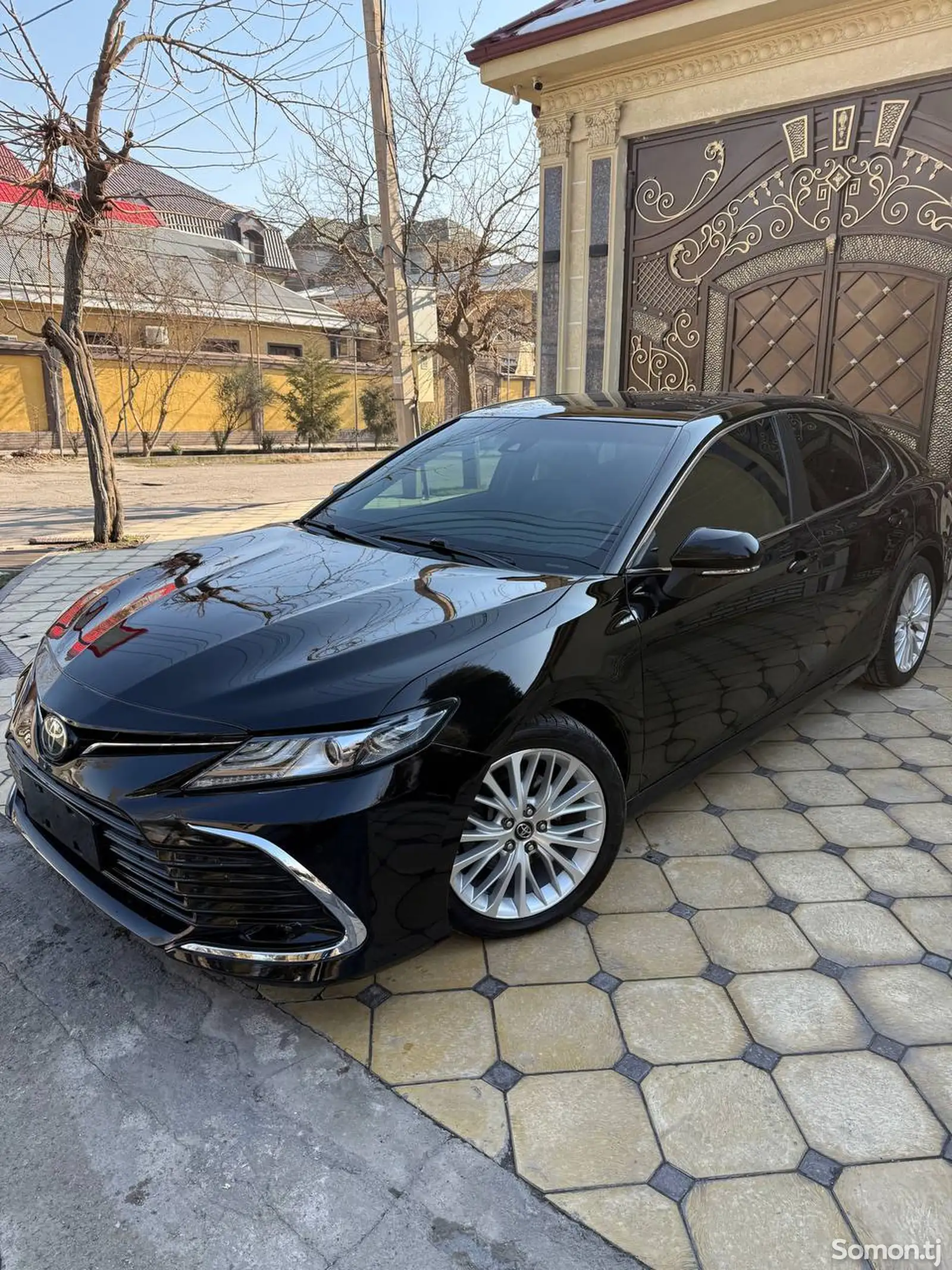 Toyota Camry, 2018-1