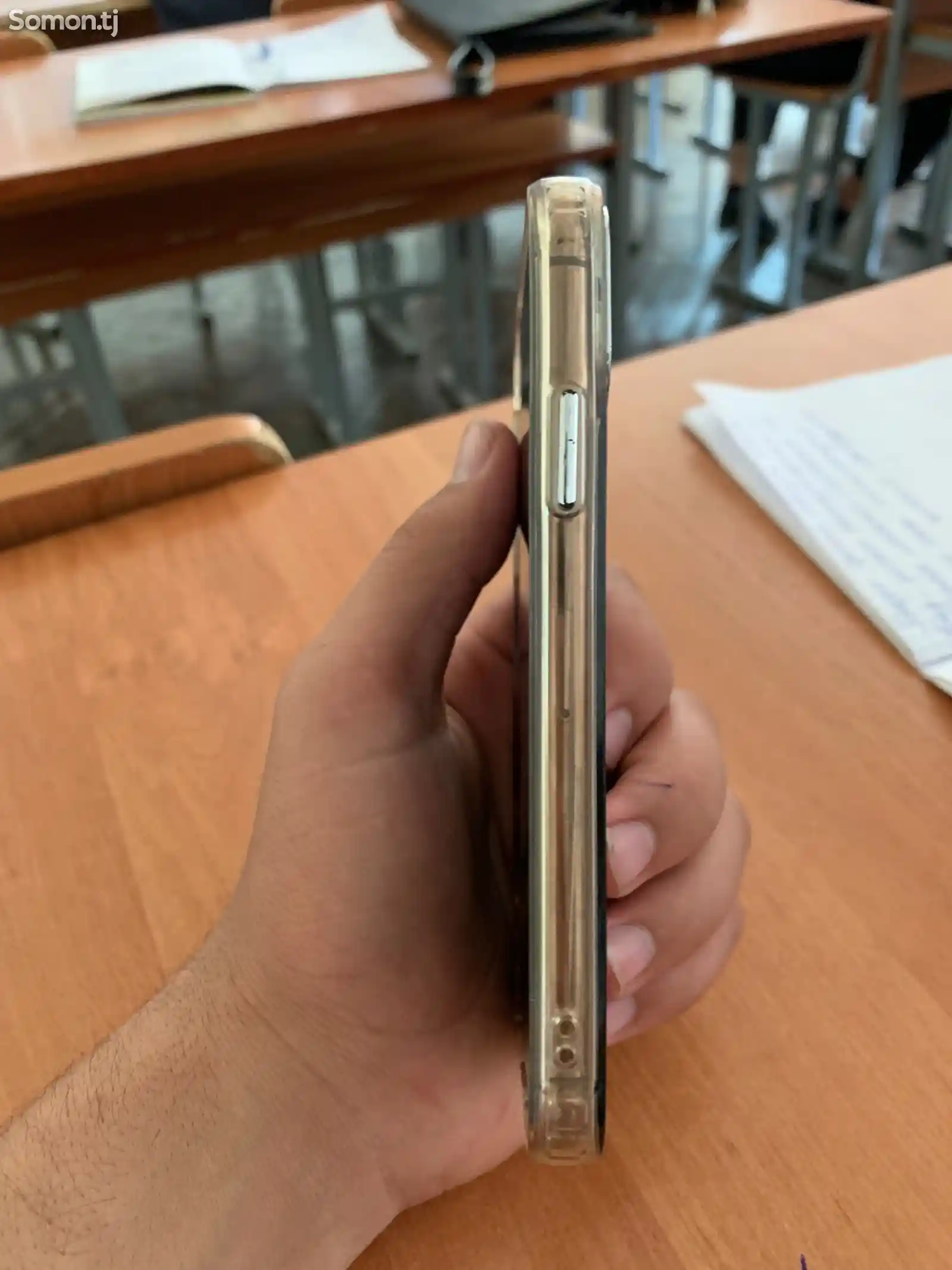 Apple iPhone Xs, 64 gb, Gold-3