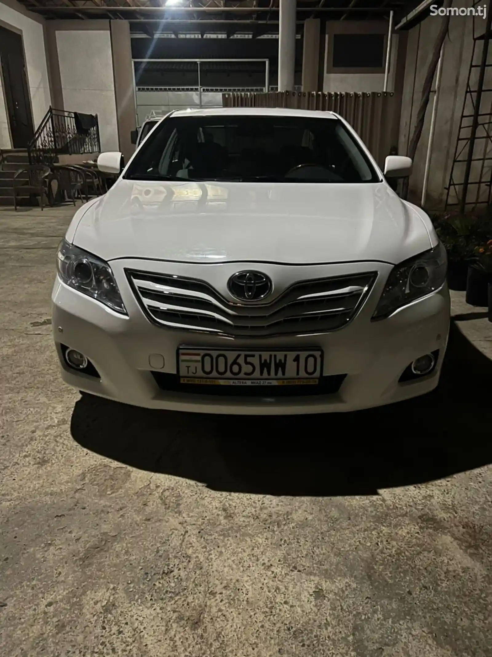 Toyota Camry, 2010-1