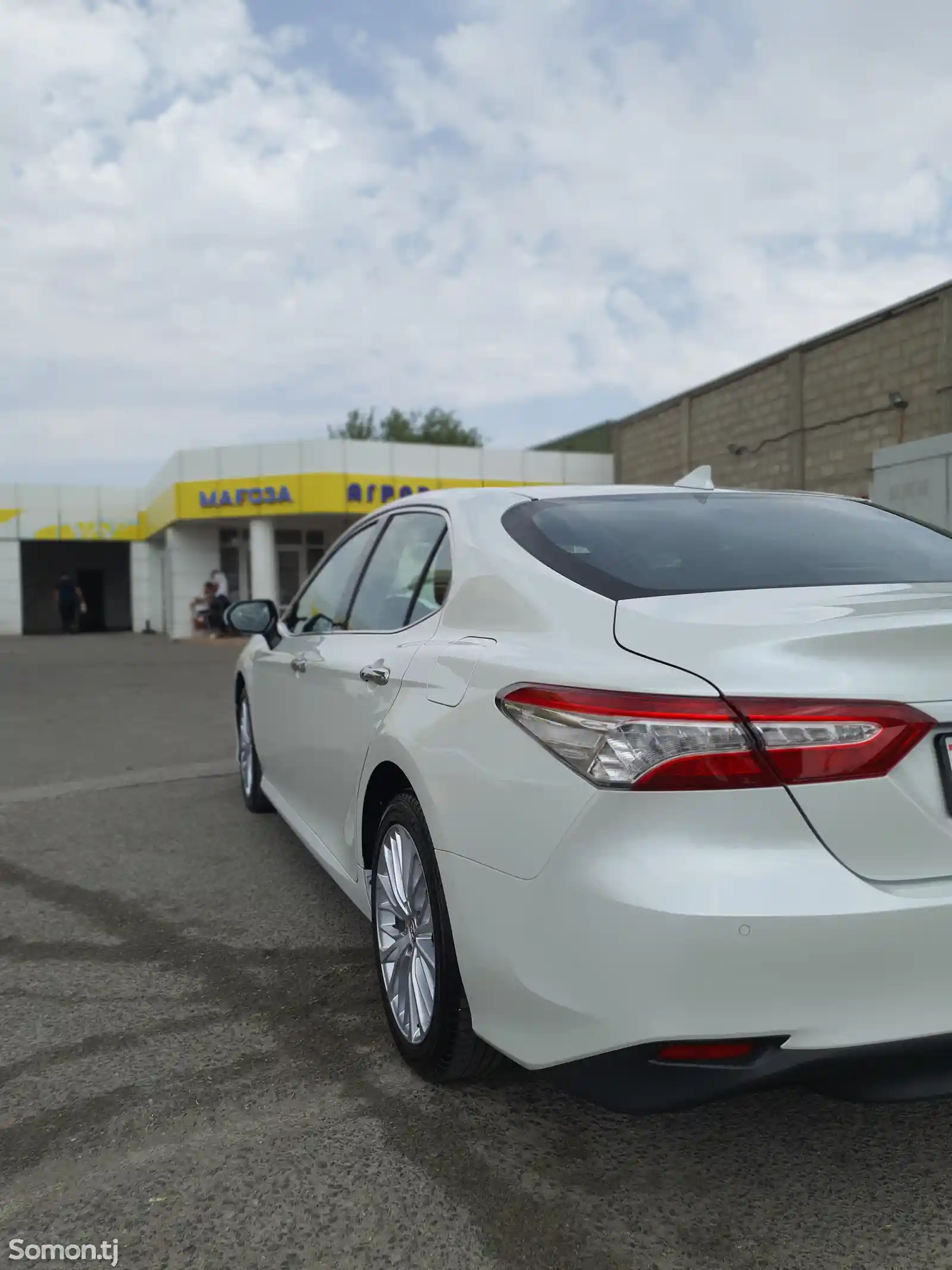 Toyota Camry, 2019-6