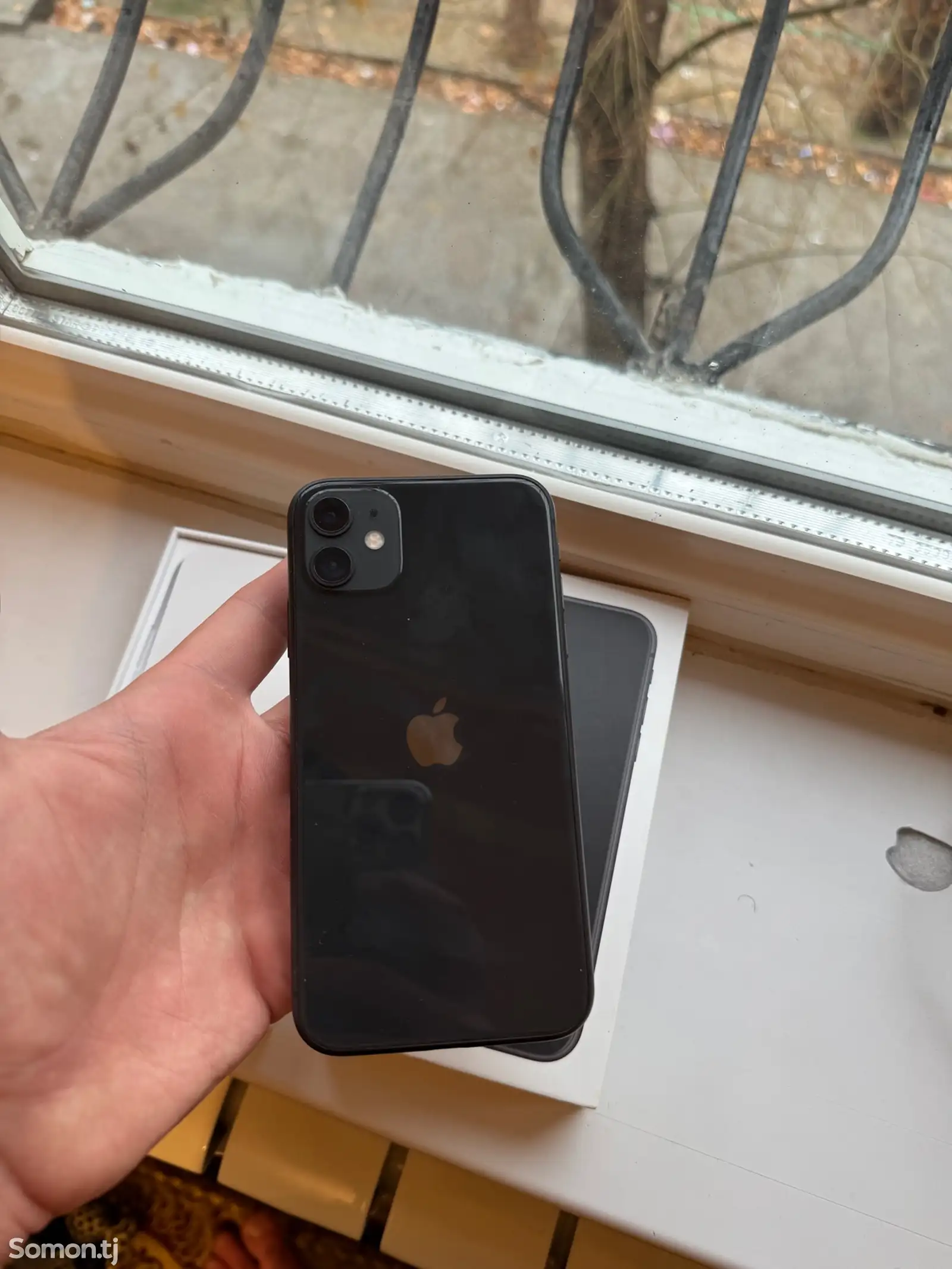 Apple iPhone 11, 64 gb, Black-1