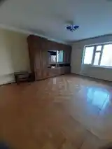 4-комн. квартира, 2 этаж, 100м², 28 мкр-2