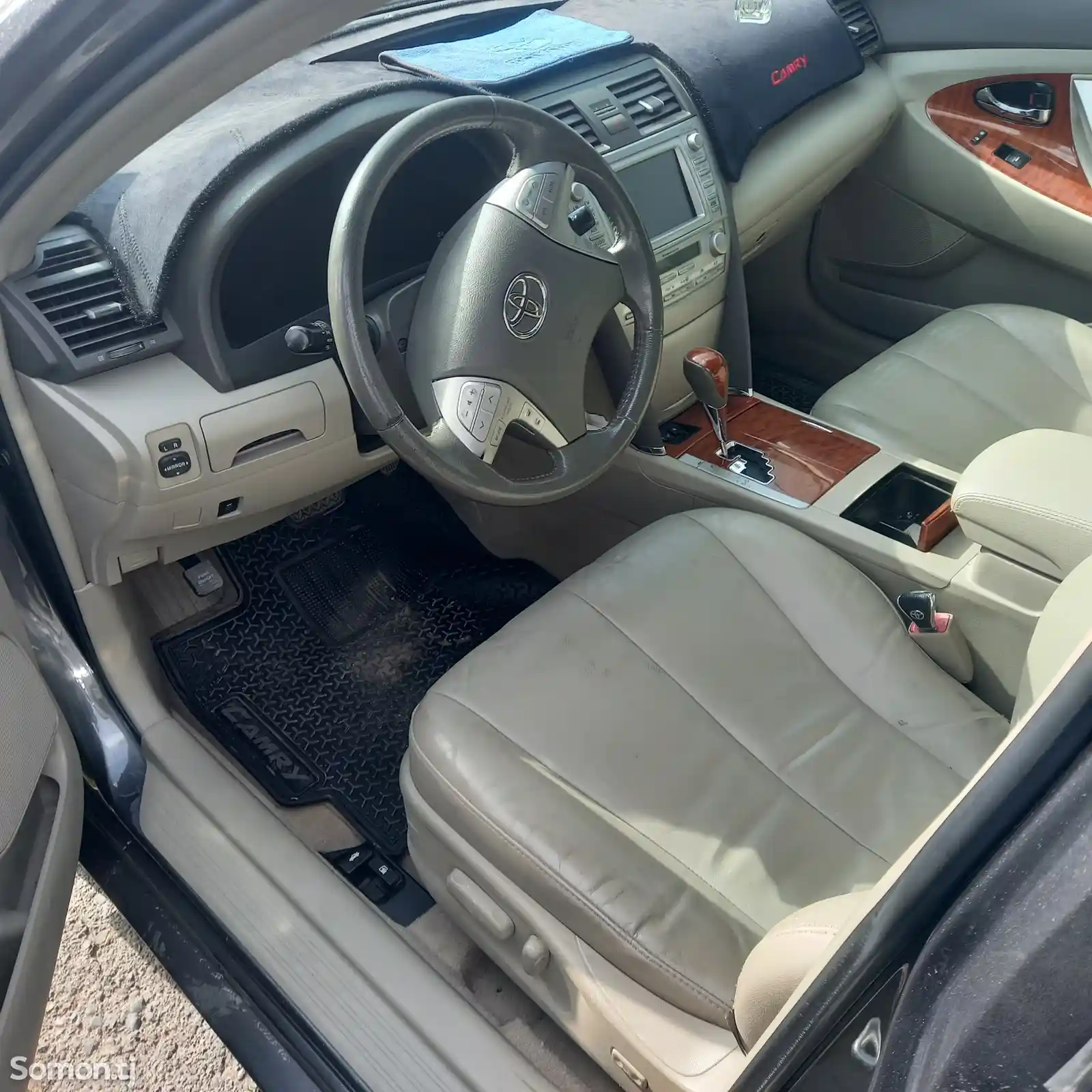 Toyota Camry, 2011-5