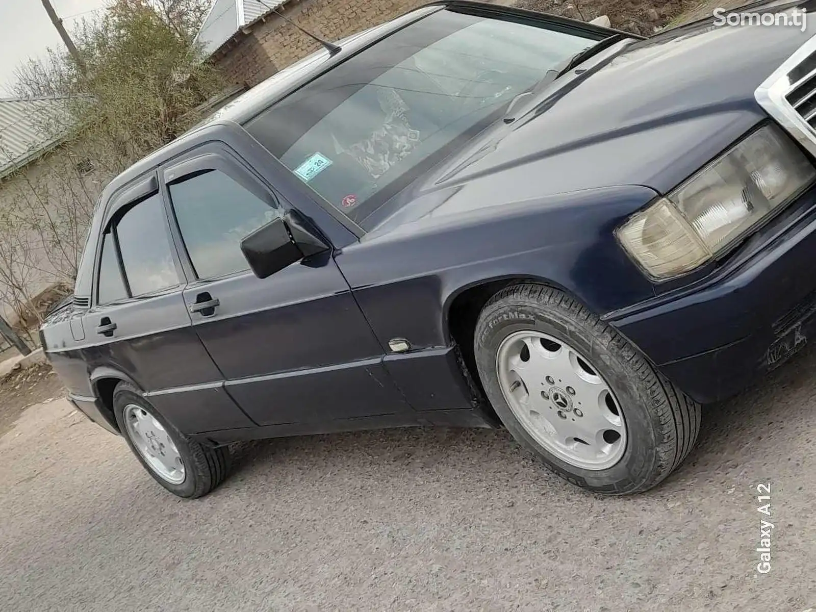 Mercedes-Benz W124, 1990-1