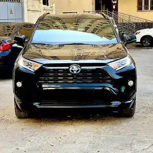 Toyota RAV 4, 2021