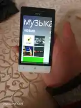 Телефон HTC-3