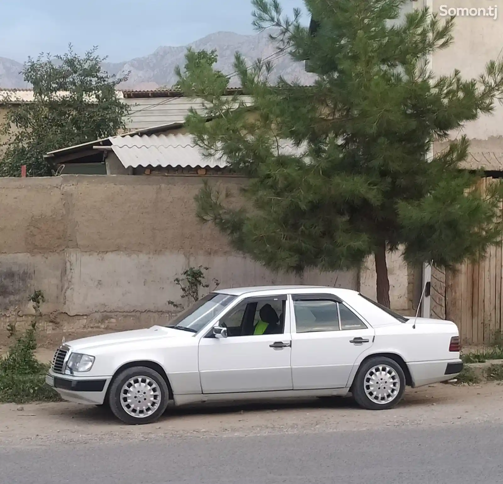 Mercedes-Benz W124, 1991-10