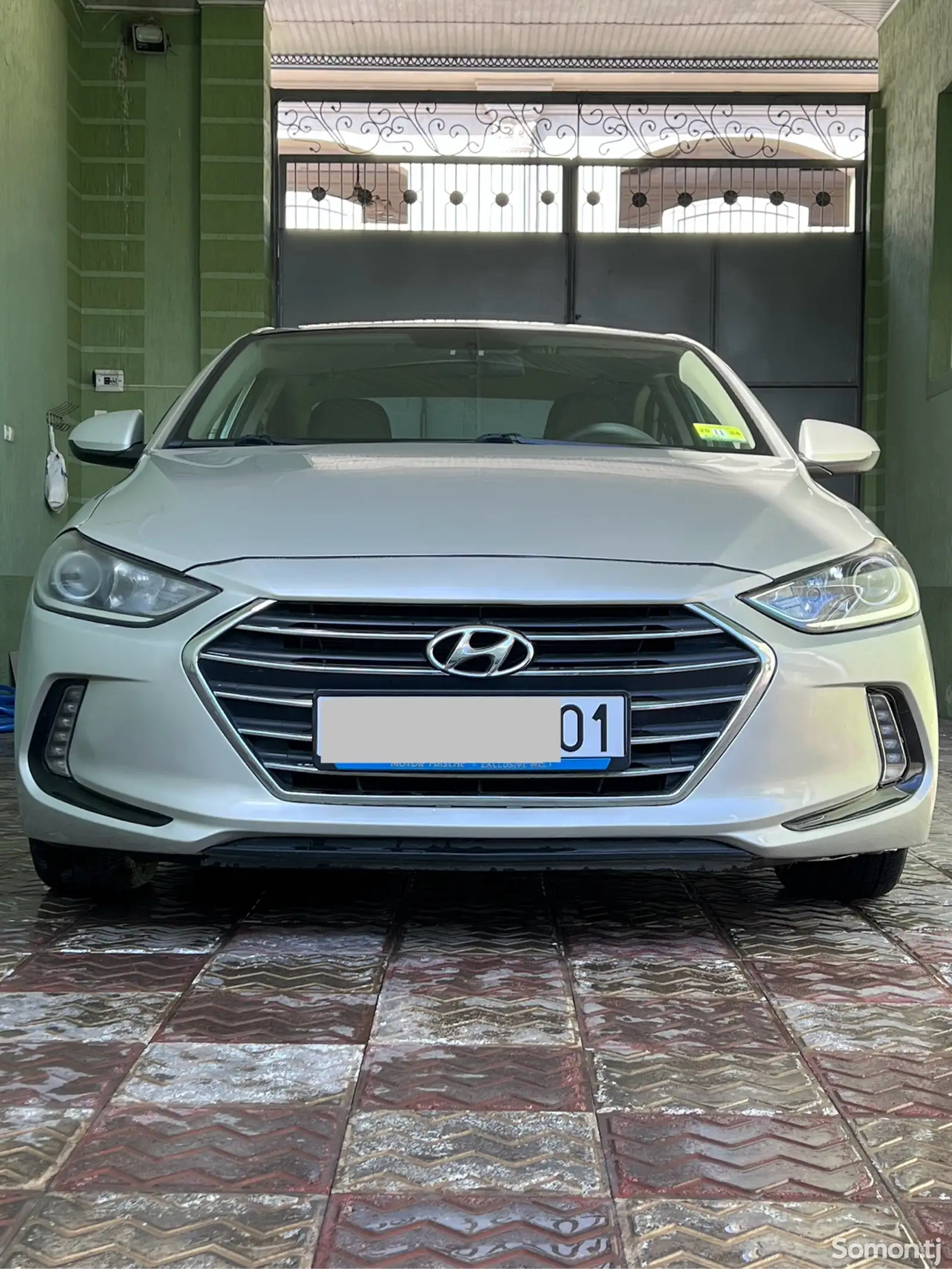 Hyundai Elantra, 2017-1