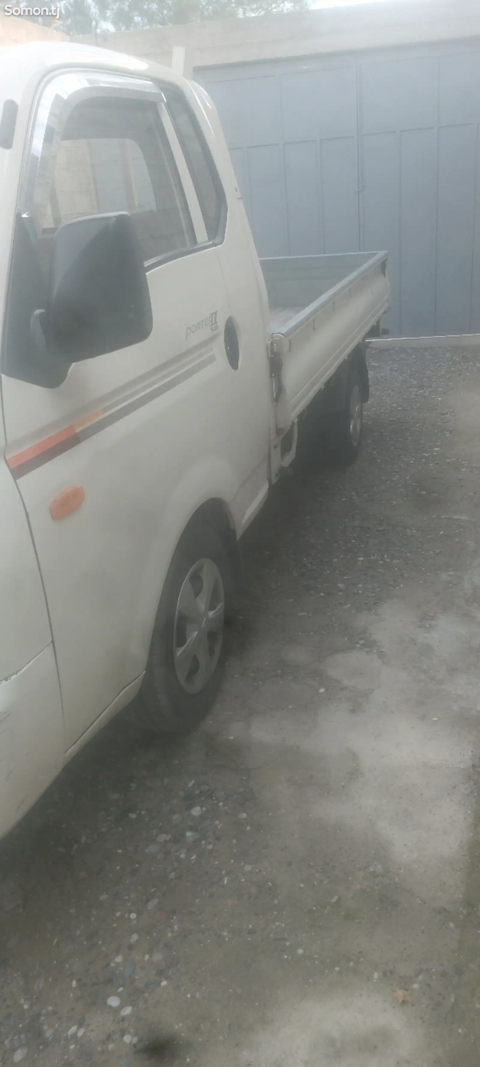 Бортовой автомобиль Hyundai Porter 2,2012-1