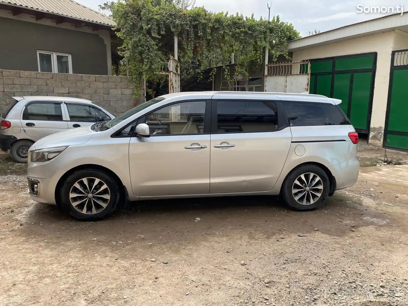 Kia Carnival, 2016-4