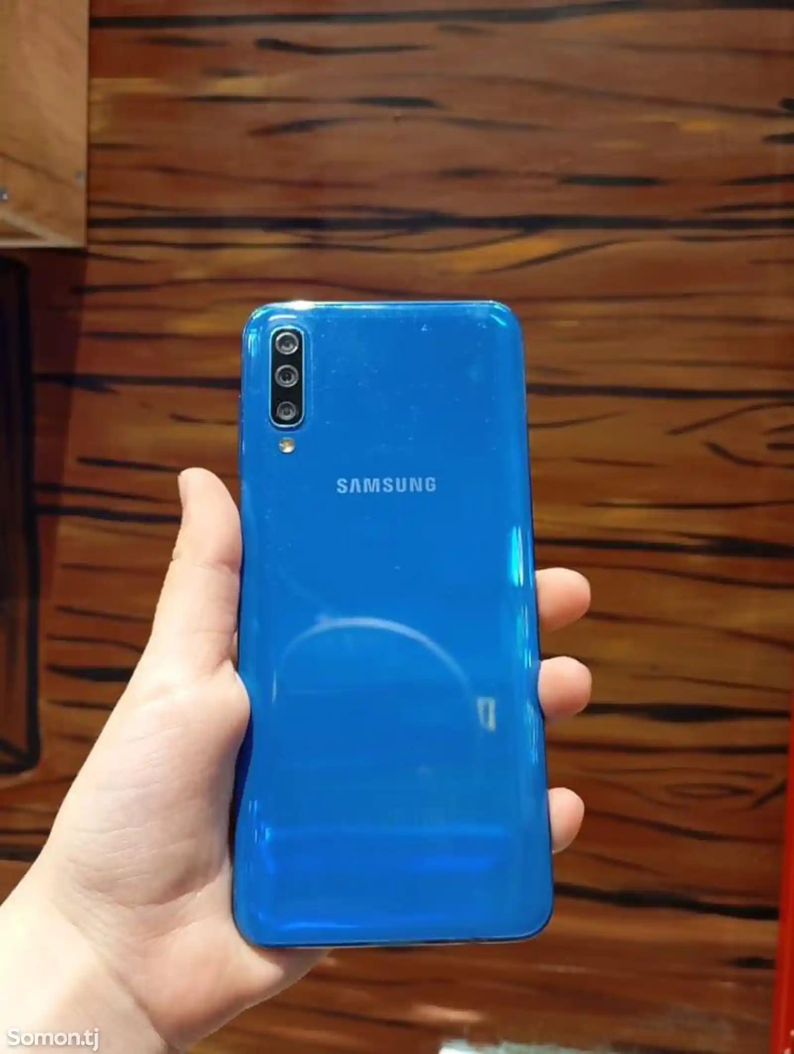 Samsung Galaxy A50-3