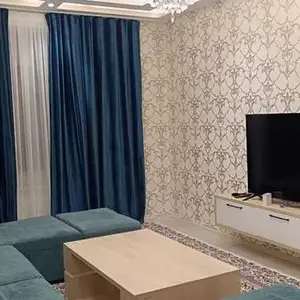 2-комн. квартира, 12 этаж, 61м², дом печати