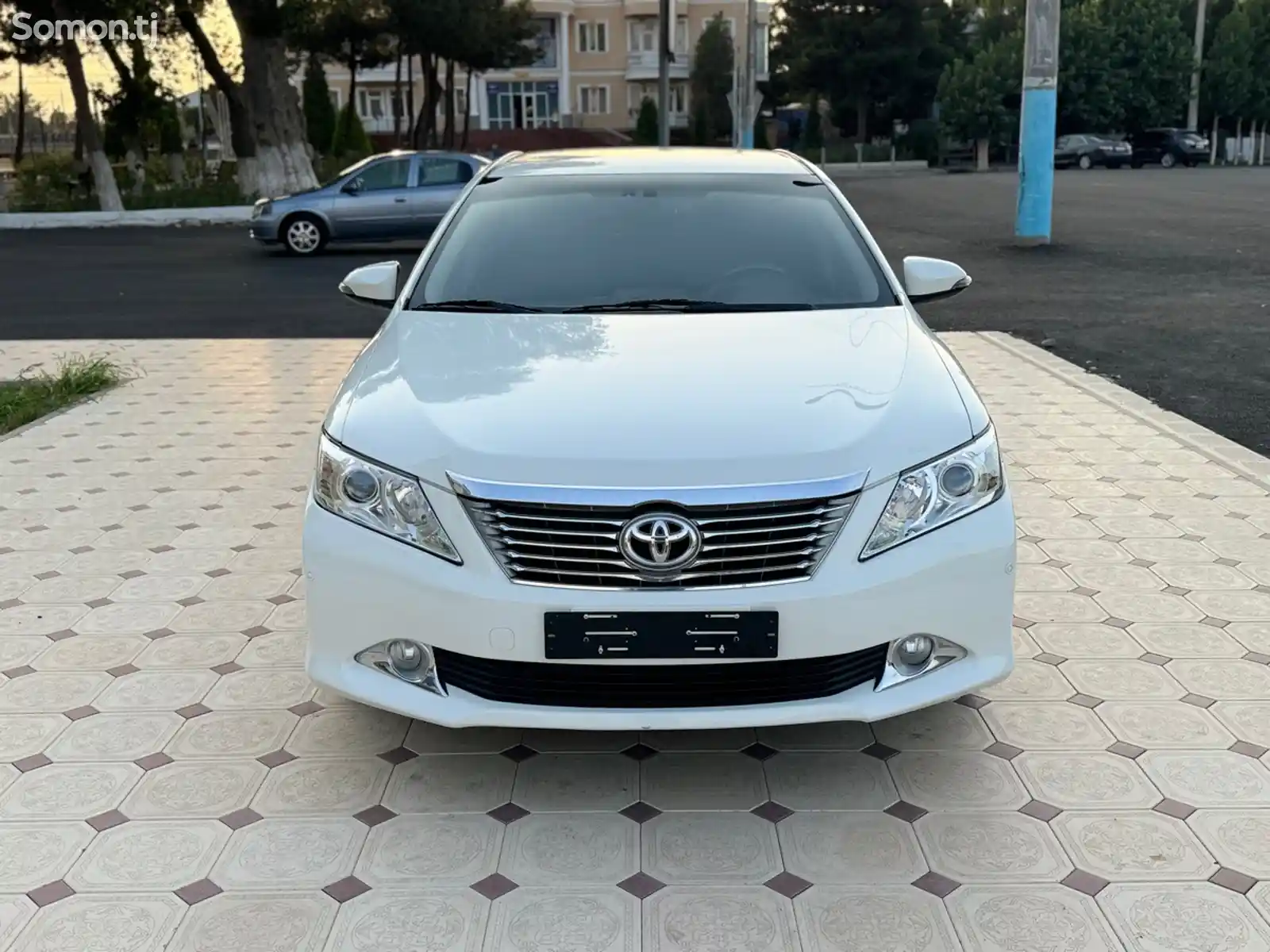 Toyota Camry, 2012-6