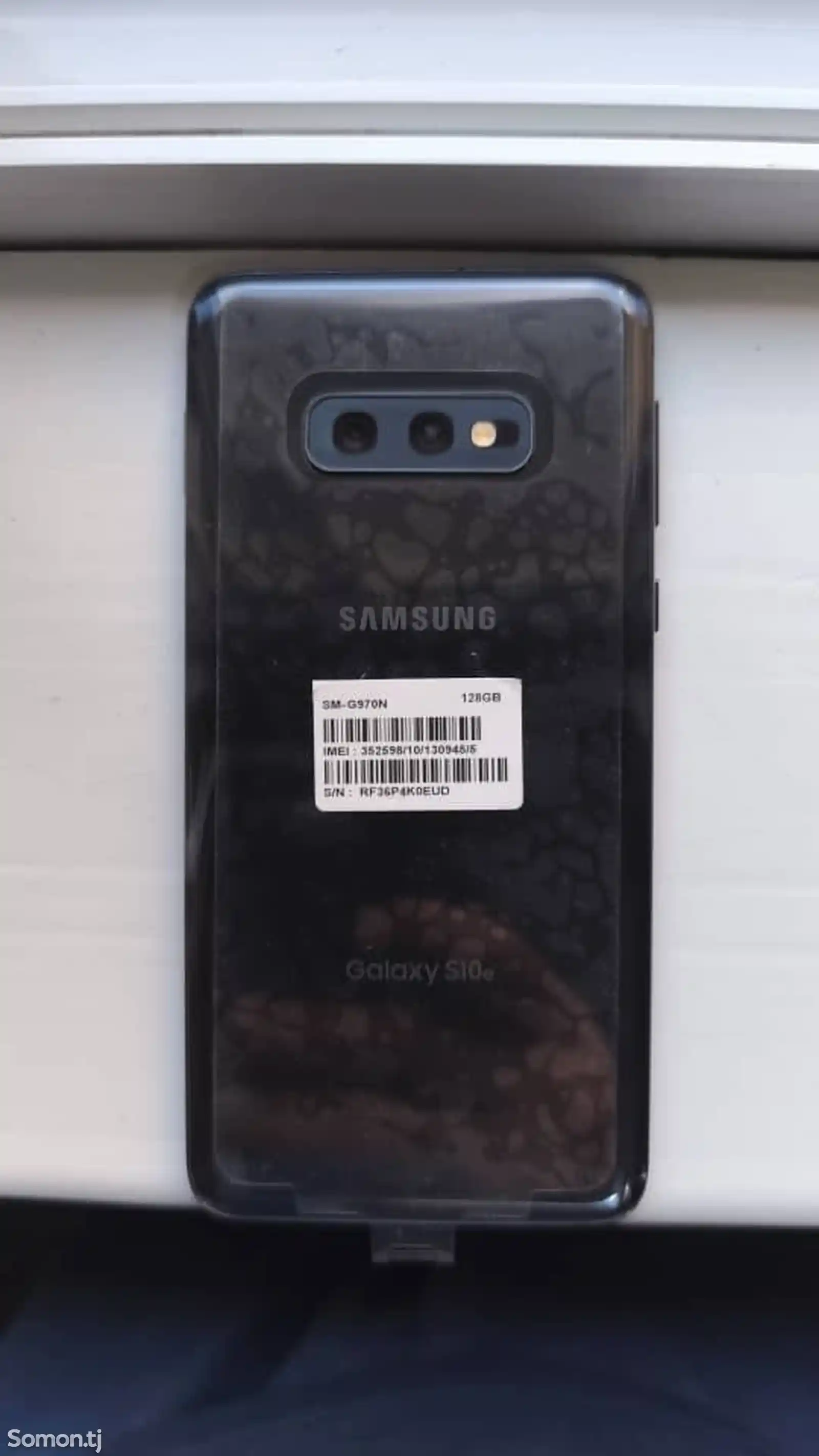 Samsung Galaxy S10E-2